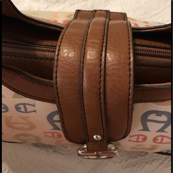 Etienne Aigner Vintage Logo Purse - Picture 7 of 7